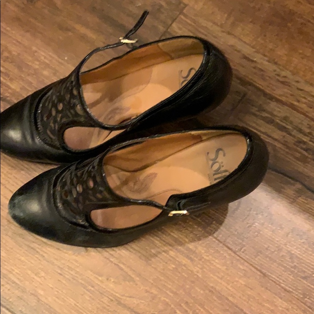 Black heels Soft brand used heels